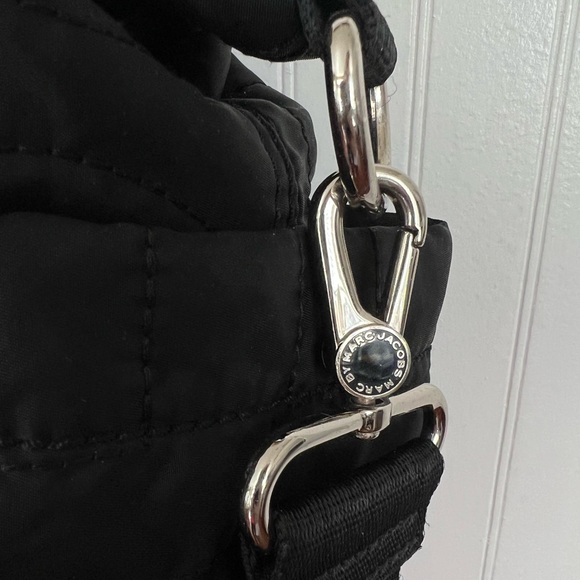 Large Full-Zip Marc Jacob’s Diaper Bag - Picture 5 of 14